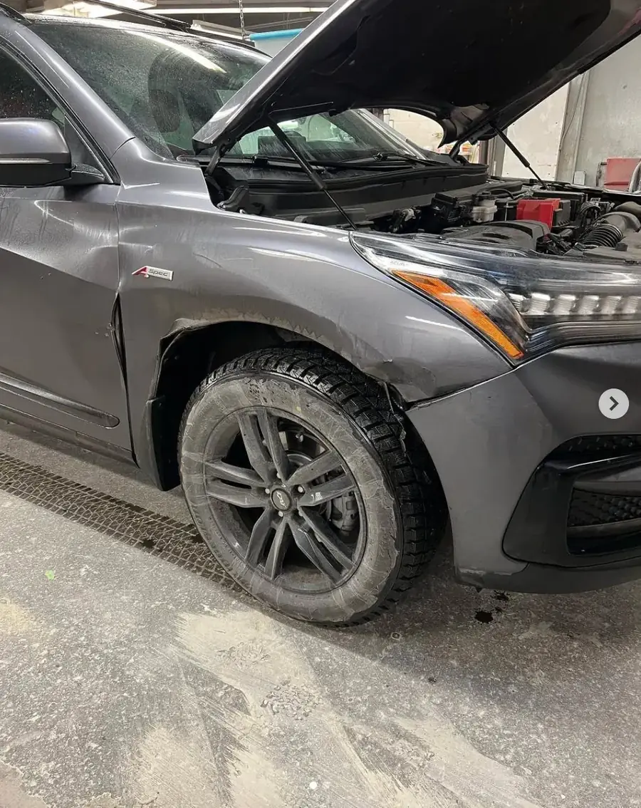 Acura RDX fender damage before repair